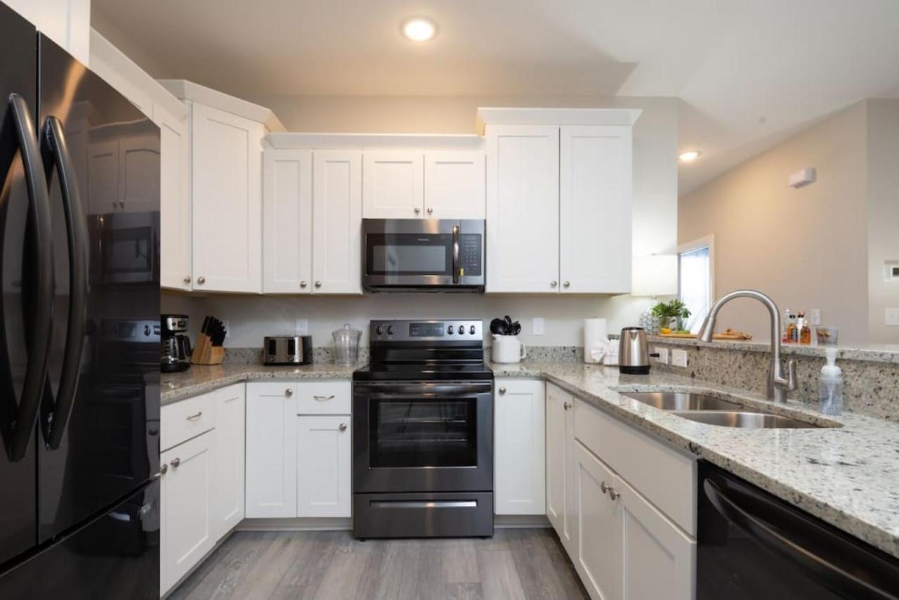 Lovely 4Br King Beds Steps To Beach And Pier G Myrtle Beach Exterior foto